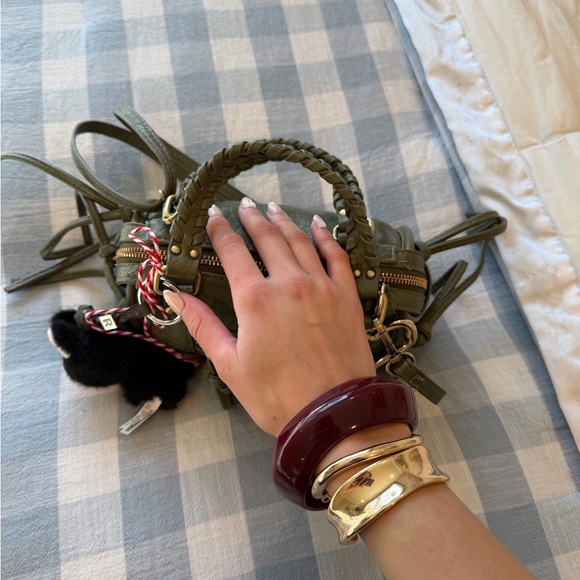 Deep cherry red bangle 🍒🎸⭐️ - Picture 3 of 5